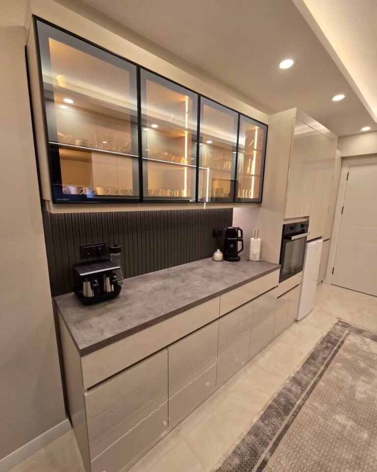 Reçine Yapı Cam kapaklı modern kahve köşesi