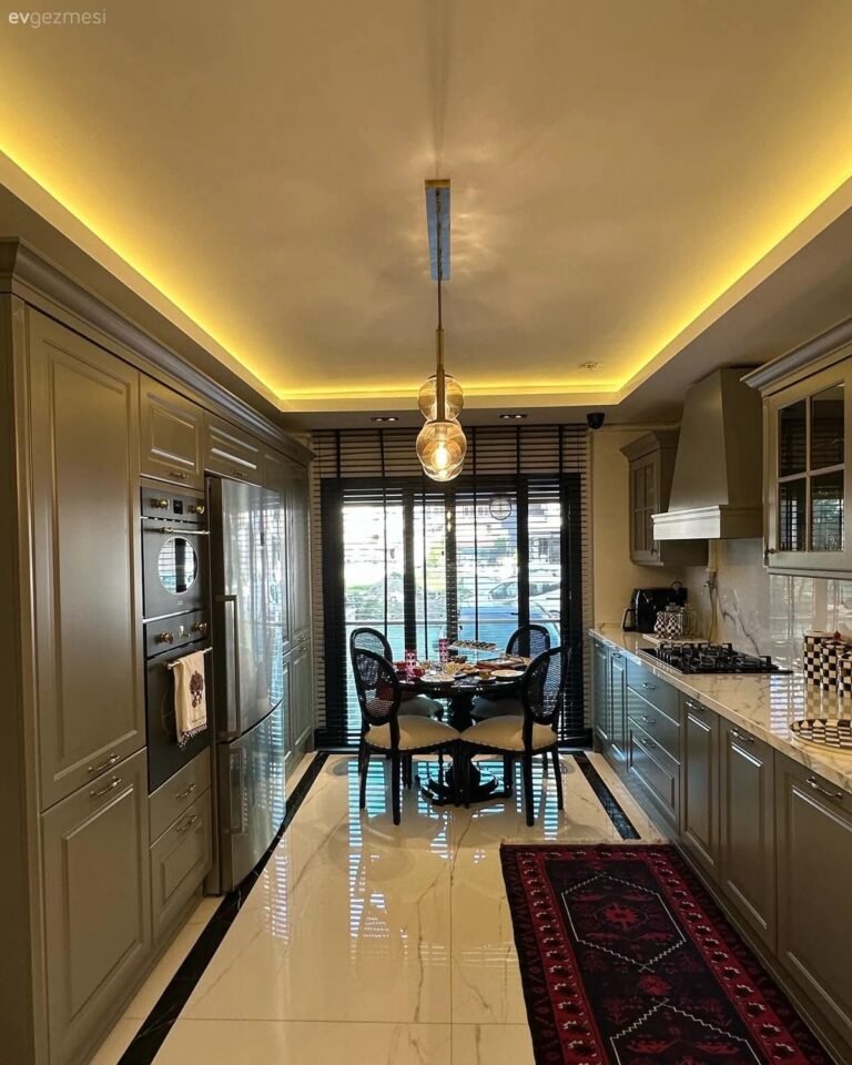 Reçine Yapı Geniş mutfak ve yemek alanı uygulaması
